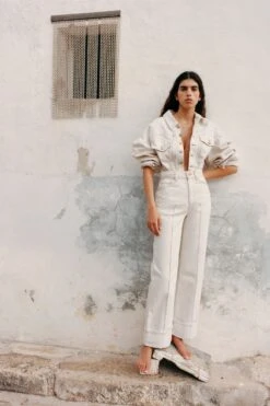 ULLA JOHNSON The Genevieve Jean - Cowrie Wash 13 ULLA JOHNSON The Genevieve Jean - Cowrie Wash -Chic Clothing Store 5D 1989 0205 Ccopy 672965b1 5e36 4ce0 9130 52b48d00e457