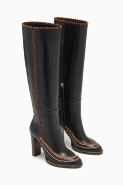ULLA JOHNSON Arlette Knee High Boot - Noir 9 ULLA JOHNSON Arlette Knee High Boot - Noir -Chic Clothing Store FA231013 KNEEHIGHBOOTWITHSTITCHDETAIL NOIR d r web