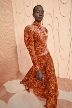 ULLA JOHNSON Althea Turtleneck - Sienna 9 ULLA JOHNSON Althea Turtleneck - Sienna -Chic Clothing Store ULLA JOHNSON Althea Turtleneck SIENNA 0075