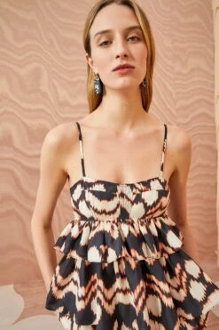 ULLA JOHNSON Amrita Top - Obsidian 11 ULLA JOHNSON Amrita Top - Obsidian -Chic Clothing Store ULLA JOHNSON Amrita Top OBSIDIAN 05