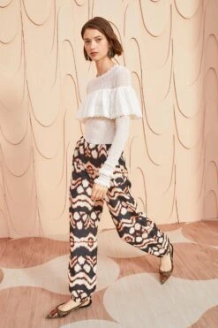 ULLA JOHNSON Augustina Pullover - Pristine 9 ULLA JOHNSON Augustina Pullover - Pristine -Chic Clothing Store ULLA JOHNSON Augustina Pullover PRISTINE 03