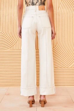 ULLA JOHNSON The Genevieve Jean - Cowrie Wash 10 ULLA JOHNSON The Genevieve Jean - Cowrie Wash -Chic Clothing Store ULLA JOHNSON GENEVIEVE JEAN COWRIE 03 10a9228c 5396 4a88 abb5 14486fb77de5