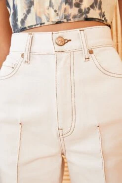 ULLA JOHNSON The Genevieve Jean - Cowrie Wash 11 ULLA JOHNSON The Genevieve Jean - Cowrie Wash -Chic Clothing Store ULLA JOHNSON GENEVIEVE JEAN COWRIE 04 48b6e529 56fe 4bb0 98cf d0735e02eed4