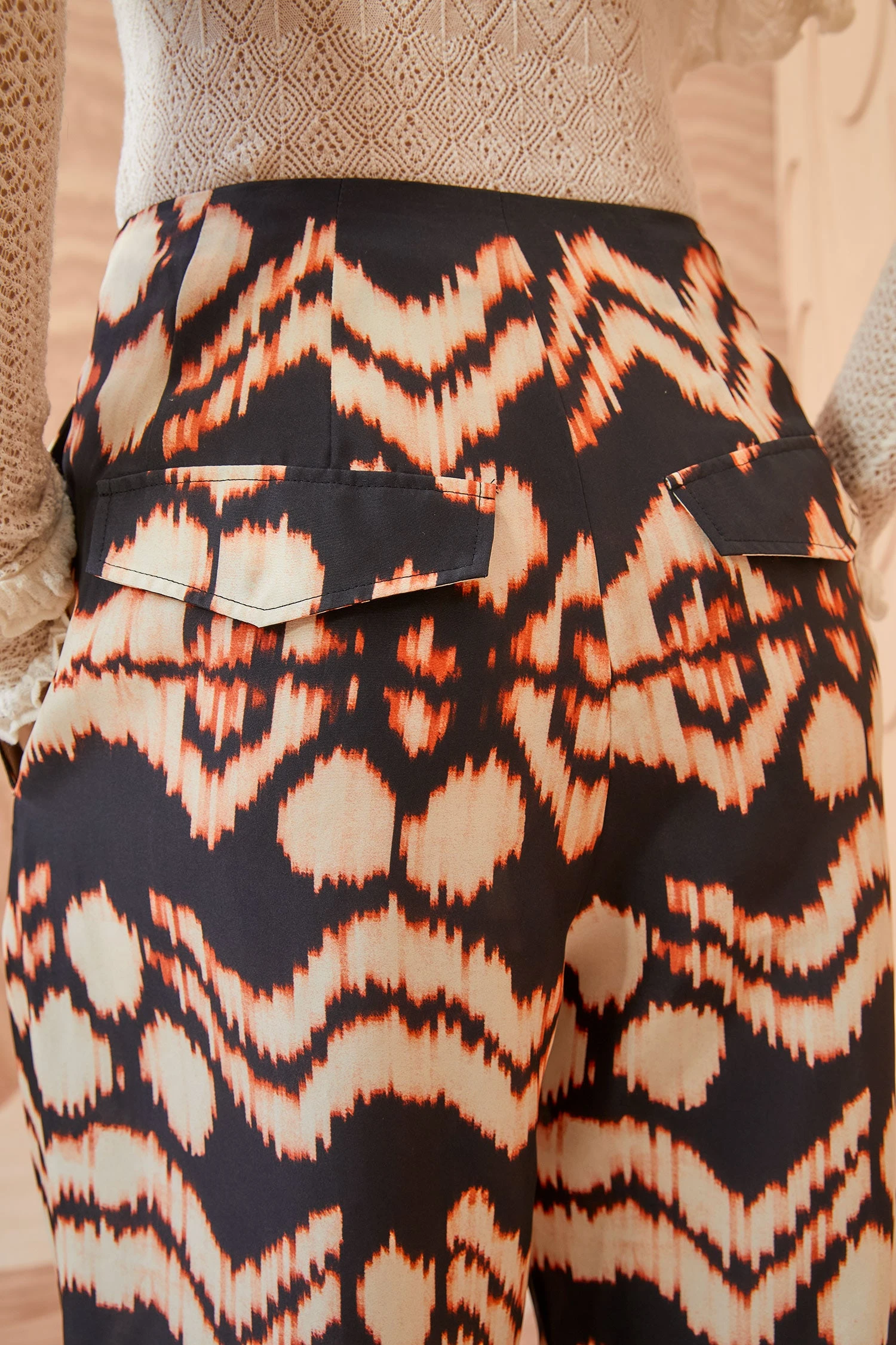 ULLA JOHNSON Lucinda Pant - Obsidian 4 ULLA JOHNSON Lucinda Pant - Obsidian - Image 2