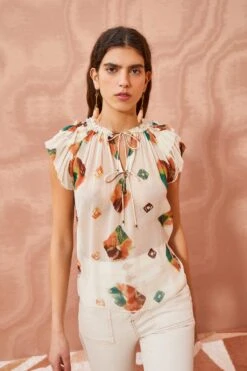 ULLA JOHNSON Marilyn Top - Aurora 9 ULLA JOHNSON Marilyn Top - Aurora -Chic Clothing Store ULLA JOHNSON Marilyn Top AURORA 03