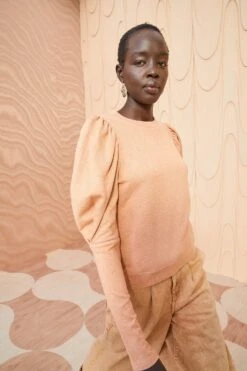 ULLA JOHNSON Philo Pullover - Resin 9 ULLA JOHNSON Philo Pullover - Resin -Chic Clothing Store ULLA JOHNSON Philo Pullover RESIN 03 UPDATE