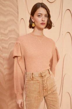 ULLA JOHNSON Pilar Pullover - Resin 9 ULLA JOHNSON Pilar Pullover - Resin -Chic Clothing Store ULLA JOHNSON Pilar Pullover RESIN 03