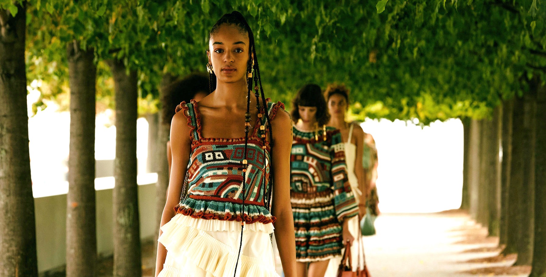 Chic Clothing Store -Chic Clothing Store ullajohnson CHROCHETKNITSCOLLETI